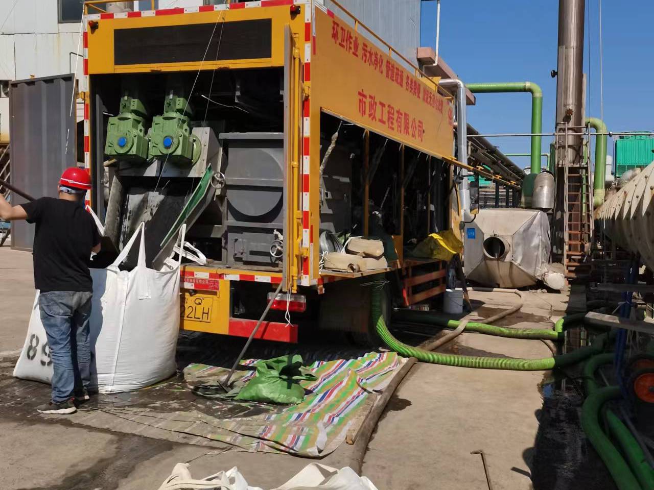 江永淤泥压干处理